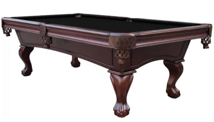台球桌，黑色游戏面和实木框架。
