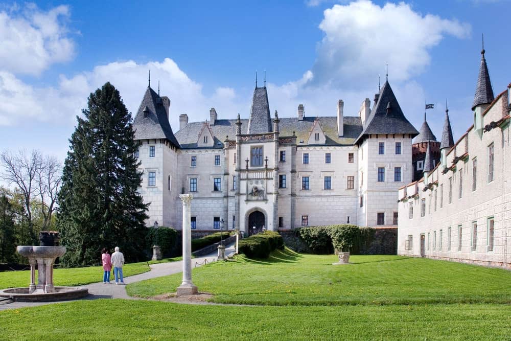 捷克共和国的Zleby城堡。