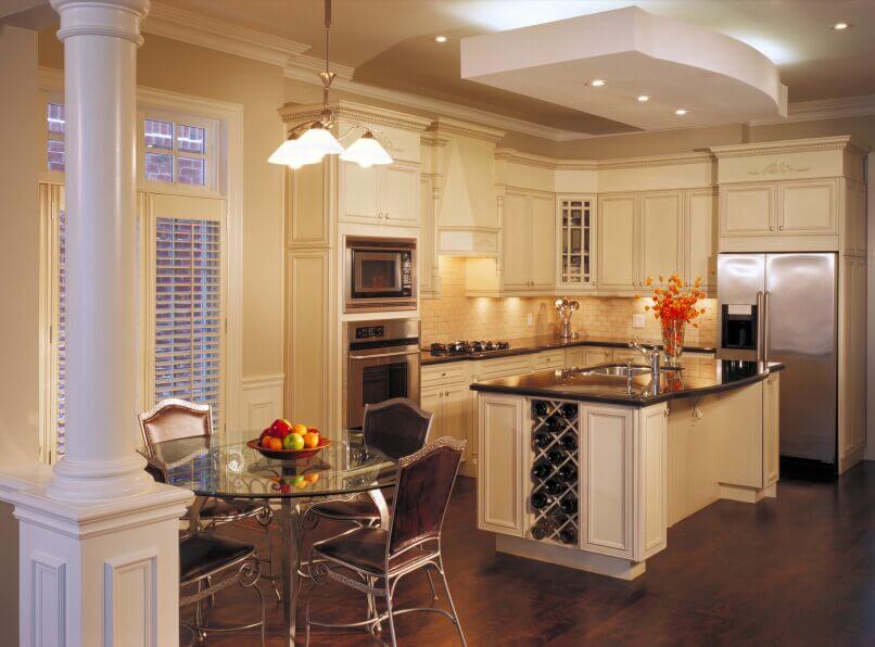White Cabinets And Dark Granite, What Color Countertops With Off White Cabinets